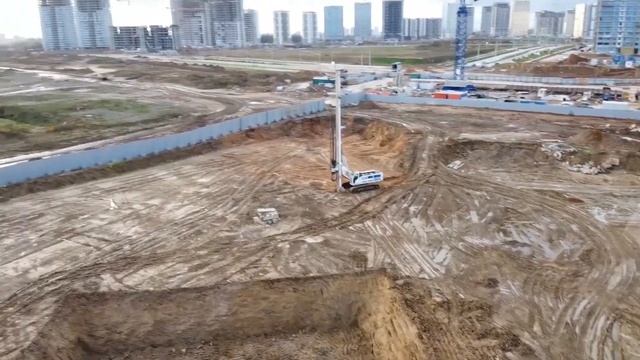 Минск Мир. Котлован под первую башню МФЦ смотреть онлайн