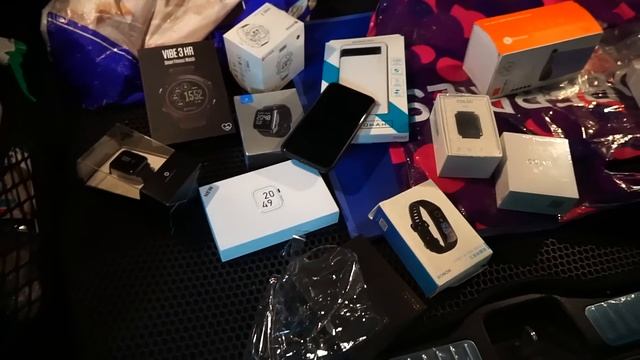 Что внутри багажника мерседеса мажора, который мы купили вслепую на аукционе? смотреть онлайн