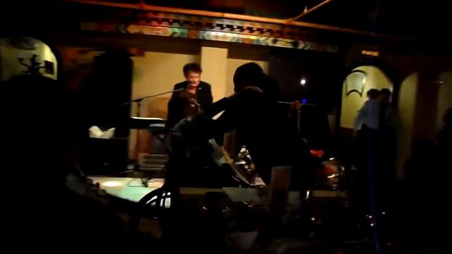 Сева Арцинович поёт "Битлз" смотреть онлайн