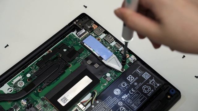 Actually good entry-level laptop?! Lenovo V14 AMD review! смотреть онлайн