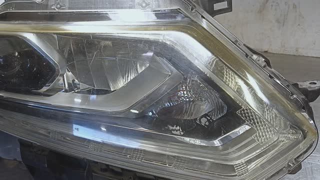 Фара правая 260104CC6C NISSAN X-TRAIL T32