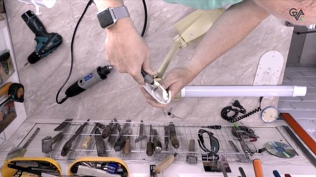 Мощный LED-светильник из старой люминесцентной лампы смотреть онлайн