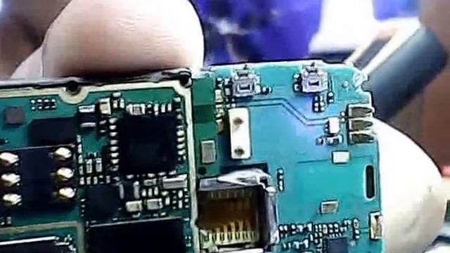 nokia 6700 не включается 2 част смотреть онлайн