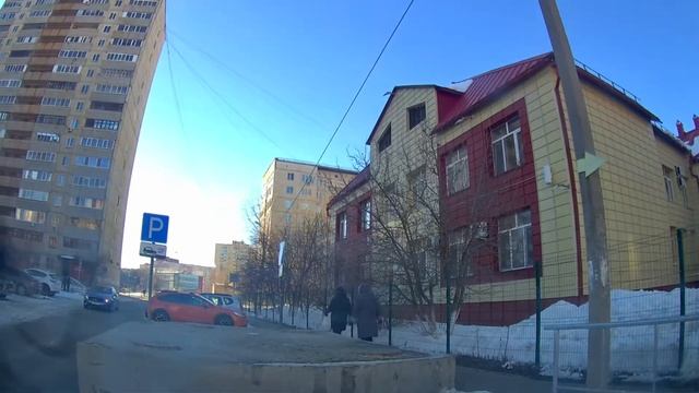 Движение на автомобиле по Тюмени до музыкальной школы и обратно смотреть онлайн