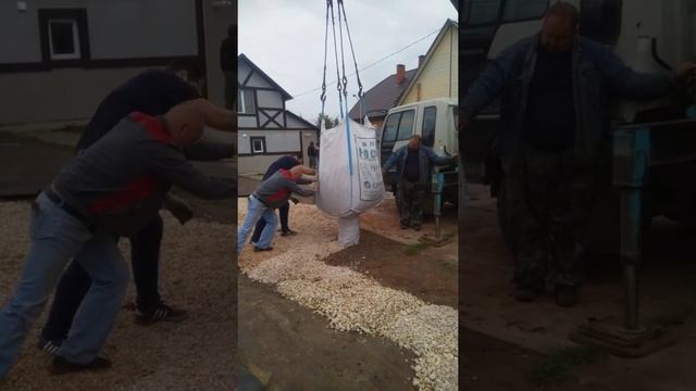 Песок и щебень в биг бегах смотреть онлайн