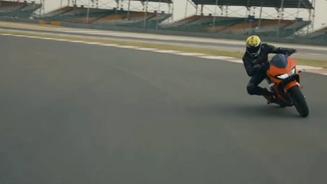 Hero Xtreme 200 s // Superbike of Hero ??? смотреть онлайн
