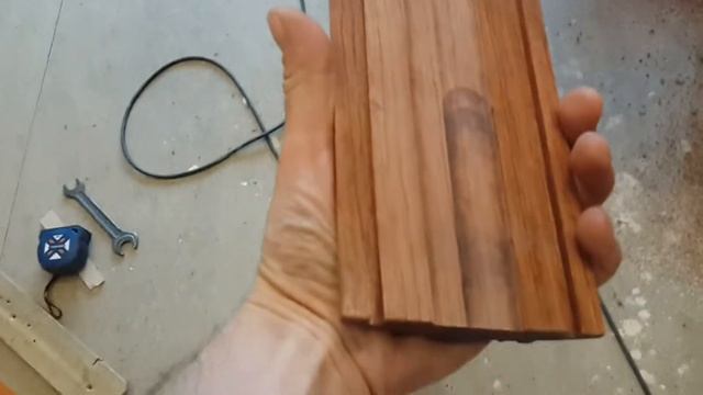 Как сделать прилегание к стене.