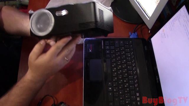 Медиапроектор Gp-80. Проектор за 60 долларов с магазина Tomtop.com