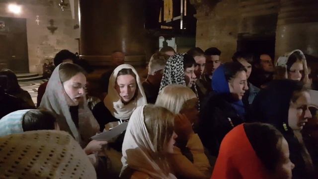 Херувимская (продолжение) на ночной Литургии в Храме гроба Господня Иерусалим Израиль 10.05.2018 смотреть онлайн