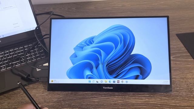 ViewSonic TD1655 - портативный сенсорный монитор