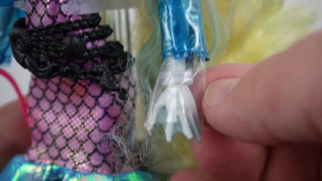 Haunt Couture | Lagoona Blue смотреть онлайн