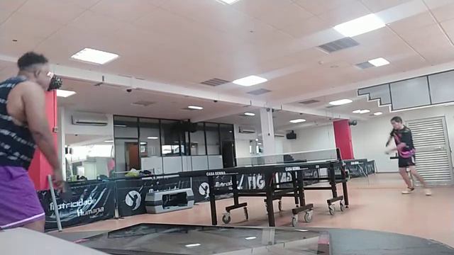 esse gajo joga muito, joga pra caramba partilha este vídeo wow смотреть онлайн