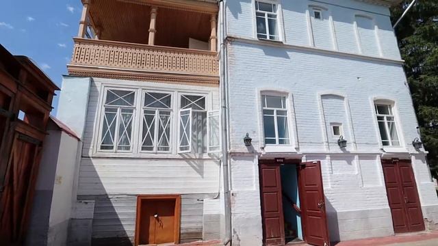 Елабуга – старинный, купеческий, вкусный, неухоженный город с шикарными видами смотреть онлайн