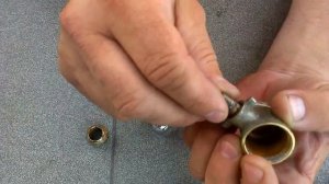 НИКОГДА НЕ УСТАНАВЛИВАЙТЕ ШАРОВЫЕ КРАНЫ НА ВОДУ ЕСЛИ  ......