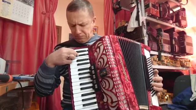 Аккордеон ВЕЛЬТМАЙСТЕР КАПРИЗ