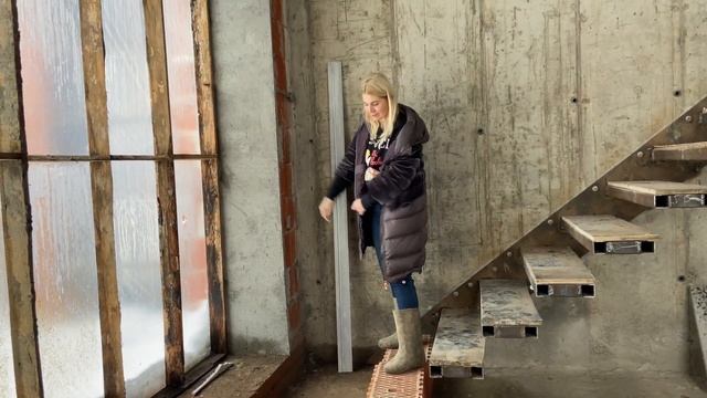 Выбор лестницы. Нюансы и экономия на стройке. смотреть онлайн