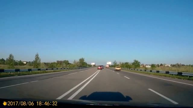 Dacia едет на дачу, нарушая правила смотреть онлайн