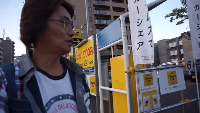 Японцы арендуют авто, но никуда на них не едут! Почему_. смотреть онлайн