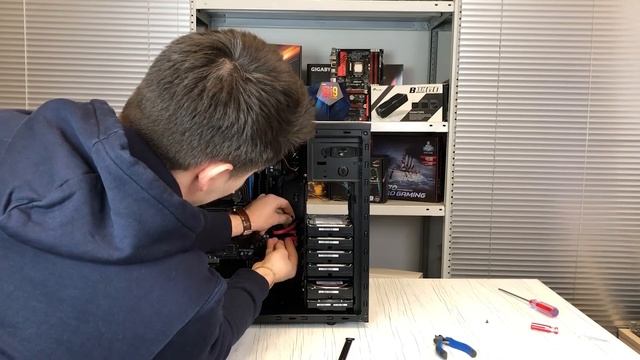 Сборка офисного сервера и настройка RAID 10 массива смотреть онлайн