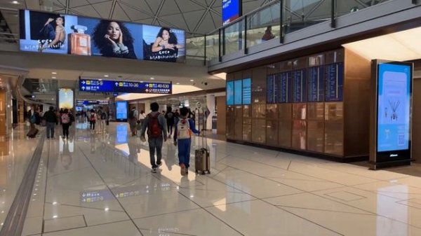 Hong Kong Airport 2023 Post-Covid Walkthrough (One of the Best Airports in the World!) (4K)