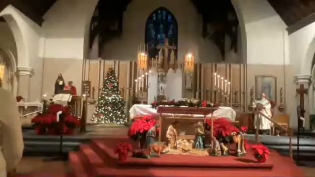 Christmas Eve Mass смотреть онлайн