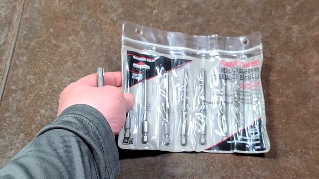 Briggs & Stratton USA 4" Torx Bit Set Review смотреть онлайн