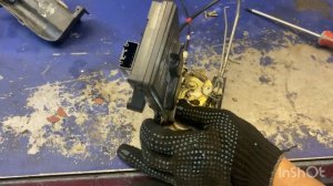 Не открывается водительская дверь / Mazda 6 GG