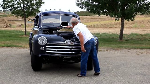 Blown Hemi powered '48 Ford смотреть онлайн