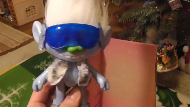 Распаковка тролля Алмаз Hasbro Trolls смотреть онлайн