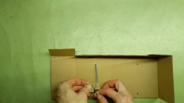 Smartphone PROJECTOR of BOX and Light Bulb / How to make Projector Cardboard / Cinema en Casa / #DI смотреть онлайн