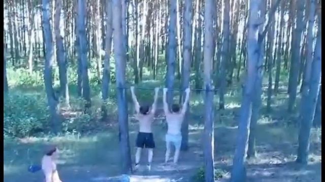 турник.Лето 2010.mp4 смотреть онлайн