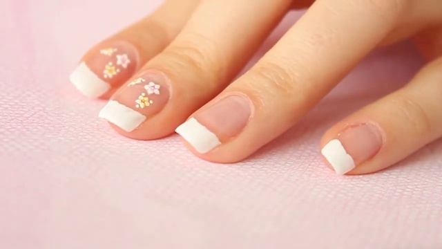 Flowery French Manicure For Spring/Цветочный френч на весну
