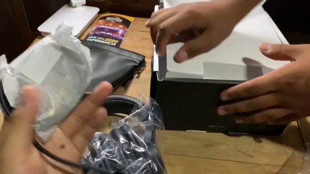Unboxing/Desempaquetado - Audio-Technica ATH-M30x смотреть онлайн