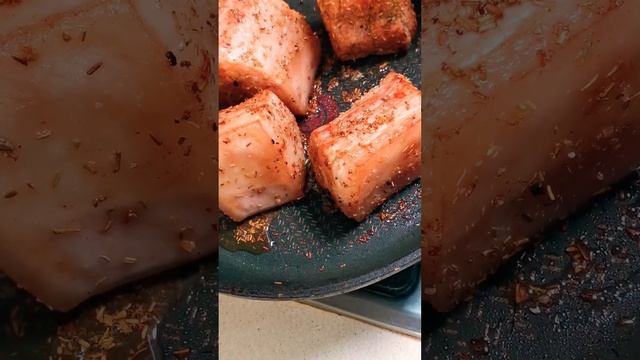 Вкуснее в жизни не пробовал. Готовлю грудинку в пиве. смотреть онлайн