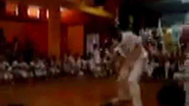 Batizado do aluno Thiago Augusto - Capoeira Maya. смотреть онлайн