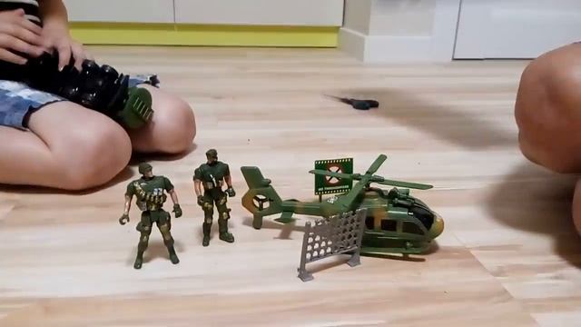 Обзор распаковка военного набора смотреть онлайн