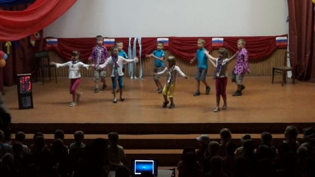 Эстрадный танец (15 отряд) смотреть онлайн