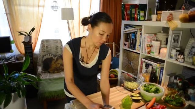 Как Приготовить Зеленый Овощной Салат с Пробиотиками смотреть онлайн