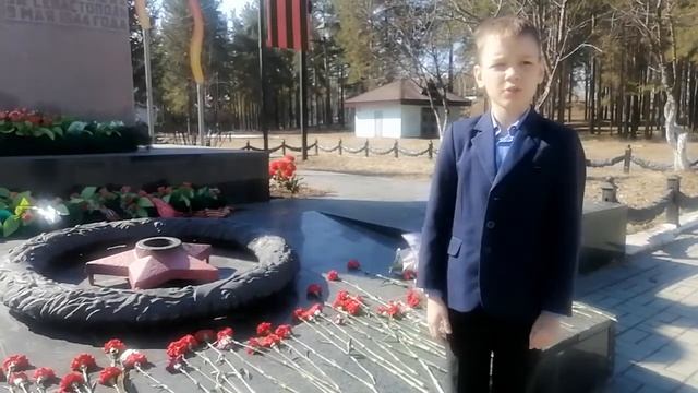 Олефиренко Роман чтение стихов о ВОВ смотреть онлайн