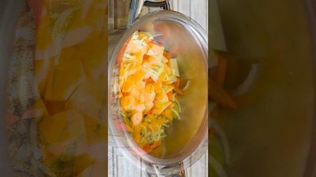 Тушеная картошка с мясом в кастрюле - простой и сытный рецепт! #shorts смотреть онлайн