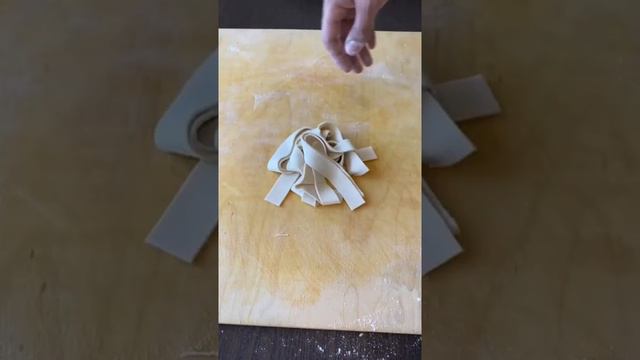 Груша в слоёном тесте / РЕЦЕПТ МИНУТКА! смотреть онлайн