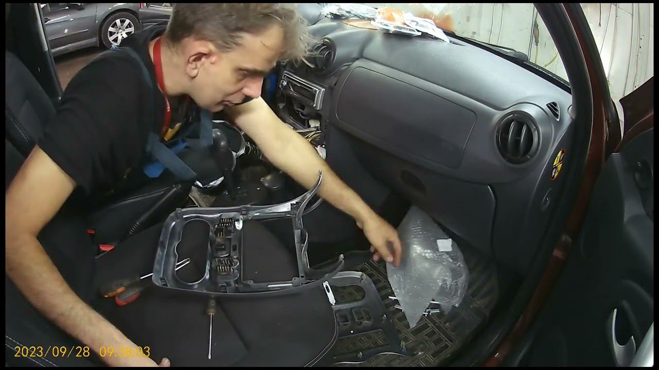 Сандеро Установка андройд магнитолы и задней камеры смотреть онлайн