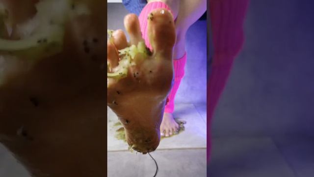 👣FEET KIWI FOOD CRUSH 🥝