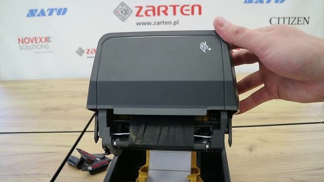 NAJTAŃSZA Drukarka etykiet Zebra ZD220T. Drukarka do druku etykiet dostępna w firmie Zarten Łódź смотреть онлайн