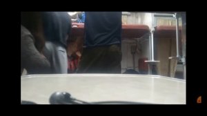 Пьянь в поезде получил по лицу