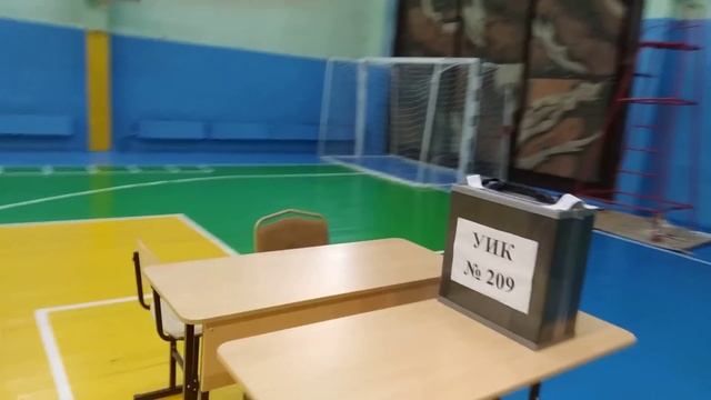 "Я бойкотирую голосование!" - Дерзкая женщина пришла на разборки! смотреть онлайн