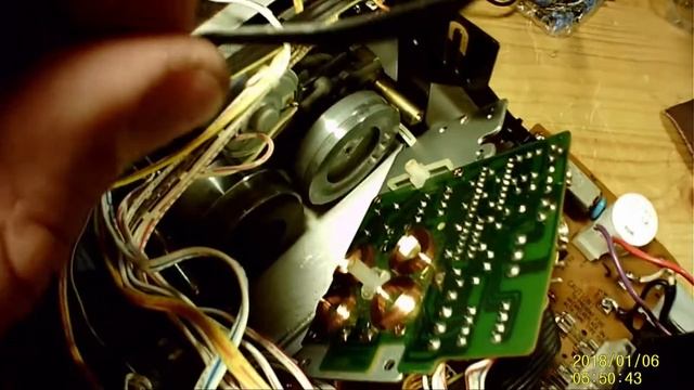 Детонация кассетных дек. Профилактика и замена РТИ на ЛПМ AKAI GX95. смотреть онлайн