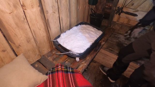 ALEX WILD dugout life: START new project - DIGGING a hole in -17. Guest and sauna. PART 16 смотреть онлайн