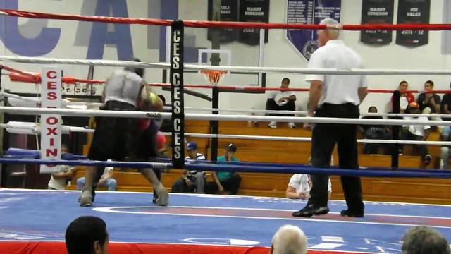 Cido Hoff Vs Efrain Nunez смотреть онлайн