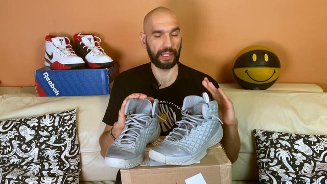 Пополнил коллекцию очень редкими парами кроссовок смотреть онлайн